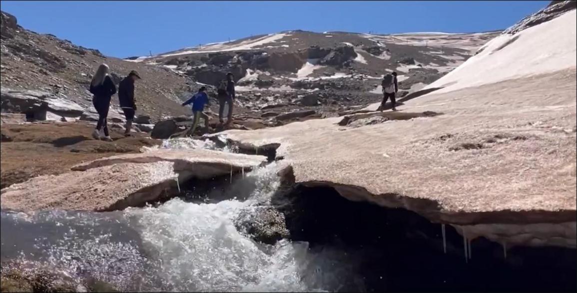 Todosierranevada Zona Baja - Montblanc Vistas A La Montana - Junto A Los Telecabinas Sierra Nevada Exterior foto